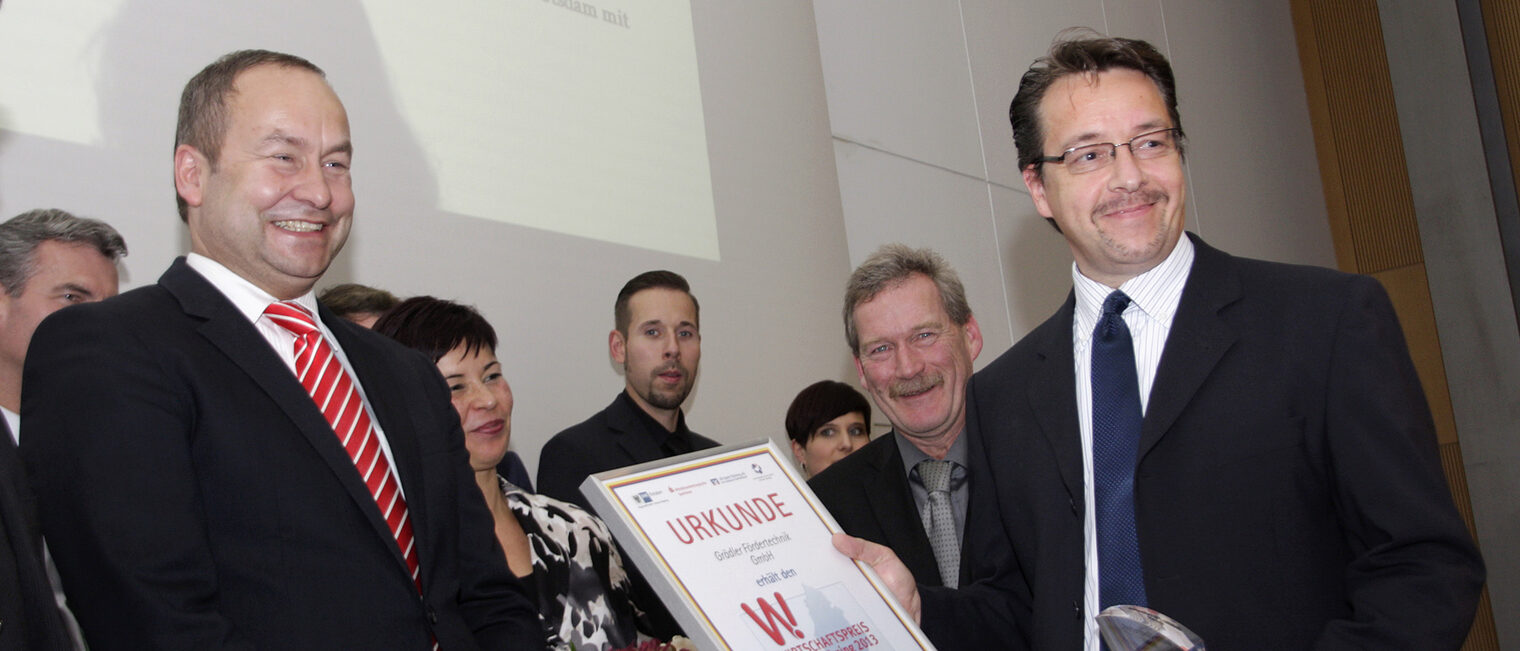 Sieger und Jury des Wirtschaftspreises Teltow-Fläming 2013 Sieger und Jury des Wirtschaftspreises TF 2013