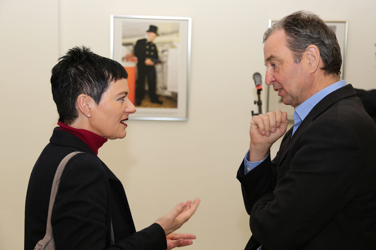 "Handwerk zwischen Tradition und Innovation" Ausstellung der Handwerkskammer Potsdam mit Werken des Potsdamer Fotografen Michael Lüder "Handwerk zwischen Tradition und Innovation" Ausstellung der Handwerkskammer Potsdam mit Werken des Potsdamer Fotografen Michael Lüder