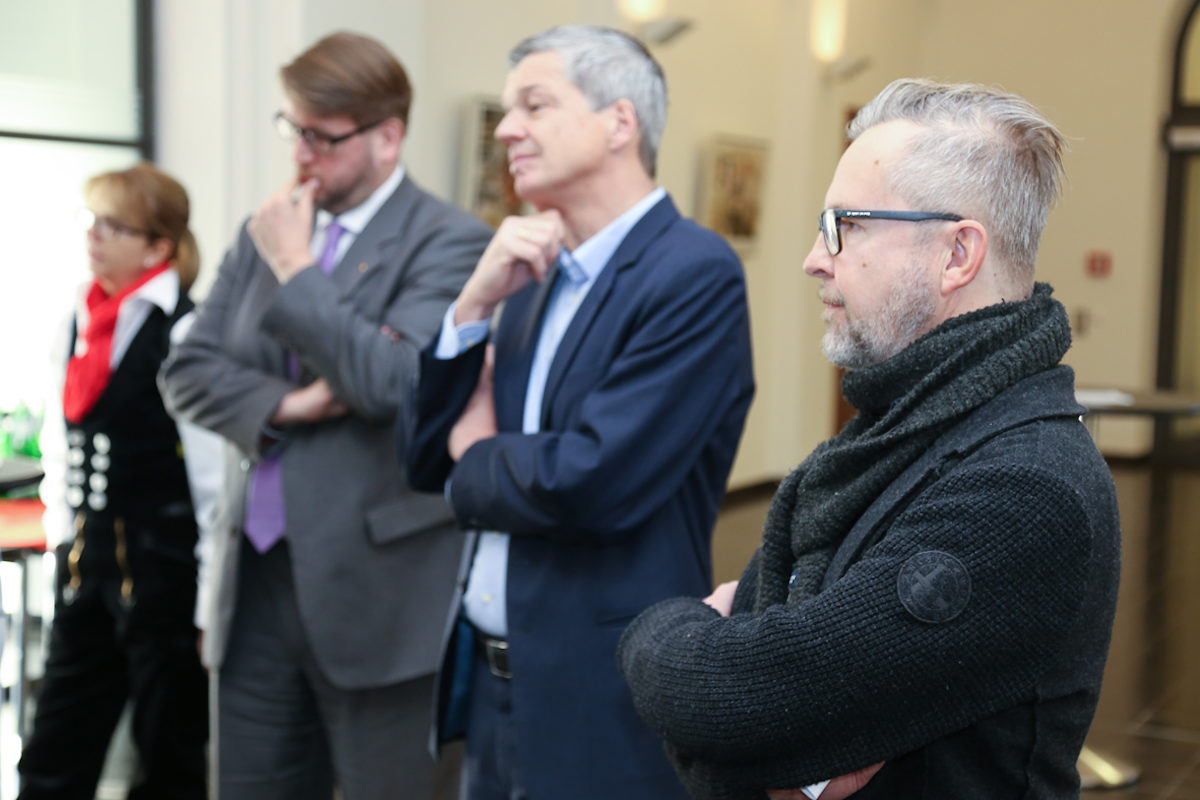¿Handwerk zwischen Tradition und Innovation" Ausstellung der Handwerkskammer Potsdam mit Werken des Potsdamer Fotografen Michael Lüder ¿Handwerk zwischen Tradition und Innovation" Ausstellung der Handwerkskammer Potsdam mit Werken des Potsdamer Fotografen Michael Lüder
