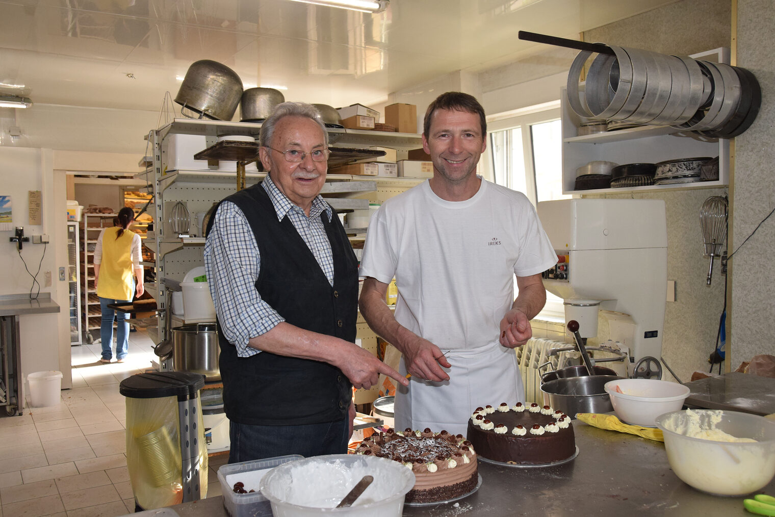 Die Bäckermeister Klaus und Michael Fiedler In der Backstube