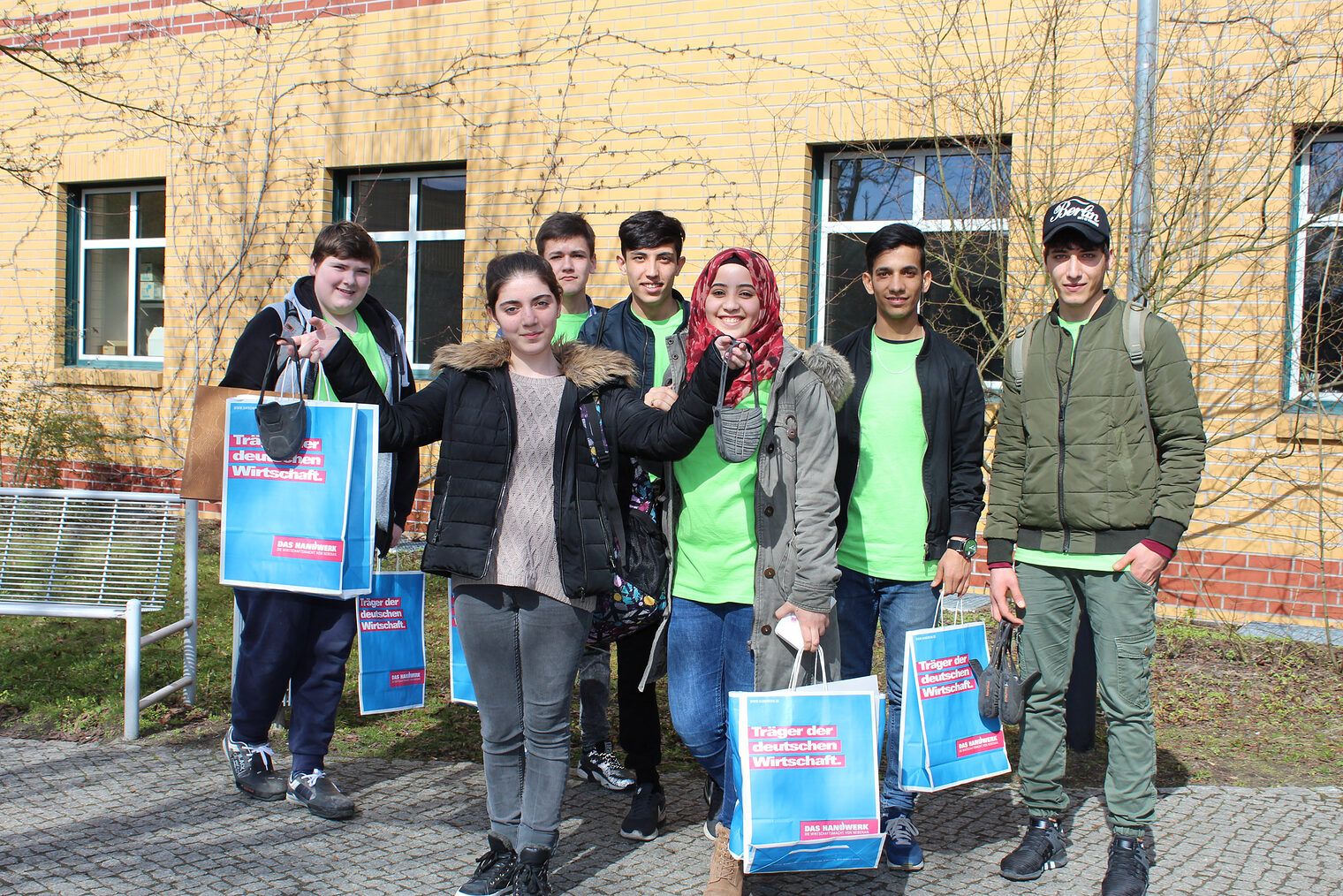 Schüler der Willkommensklassen der ¿Leonardo da-Vinci-Gesamtschule¿ und der ¿Pierre-de-Coubertin-Oberschule¿ aus Potsdam besuchen das ZfG in Götz.