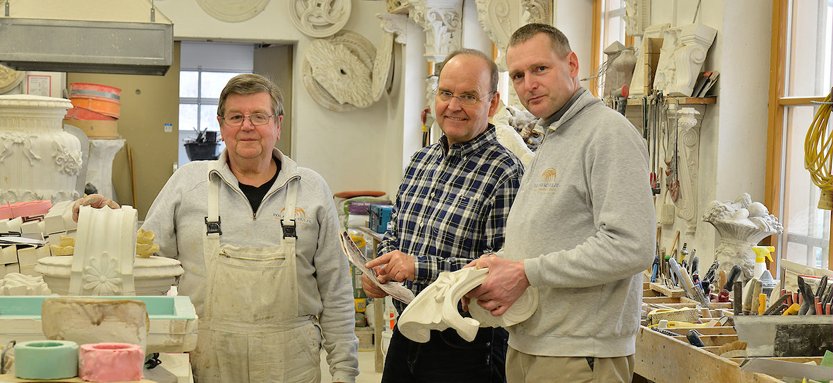 Roland Schulze (Mitte) mit seinen Mitarbeitern Rudolf Moisl (links) und Thomas Schaffner (rechts)