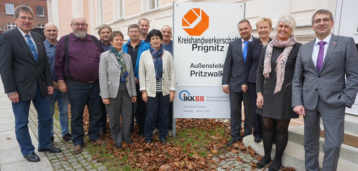 Vertreter der Handwerkskammer Potsdam und der Kreishandwerkerschaft Prignitz