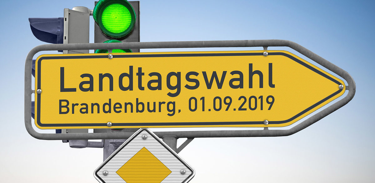 Landtagswahl, Brandenburg 01.09.2019 Landtagswahl, Brandenburg 01.09.2019 Schlagwort(e): brandenburg, landtagswahl, potsdam, land brandenburg, land, kommunalwahl, landeshauptstadt, partei, parteien, wahl, wahlen, politik, politische, wählen, richtung, route, landtag, parlament, abstimmen, wegweiser, datum, 2019, verkehrszeichen, verkehrsampel, signal, grün