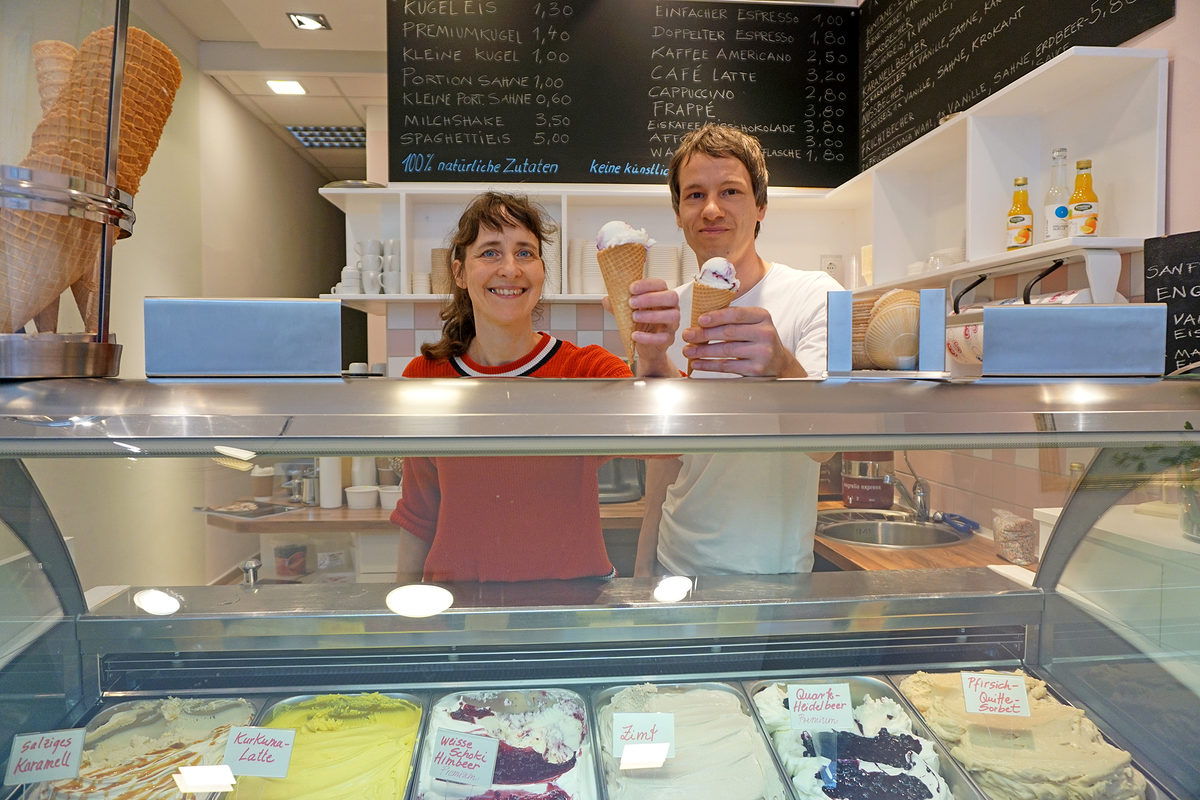 Speiseeishersteller Anna Pauly und Stephan Boller aus Neuruppin Speiseeishersteller Anna Pauly und Stephan Boller aus Neuruppin
