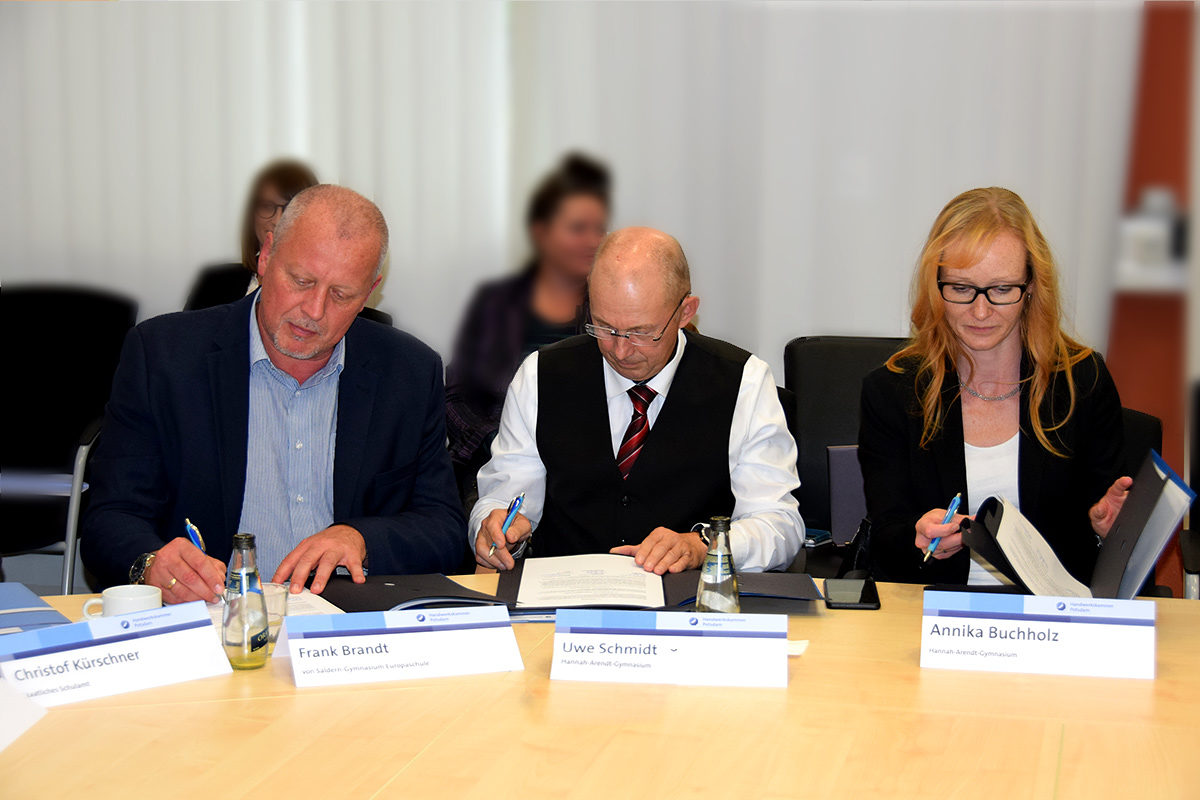 Modellprojekt Unterzeichnung