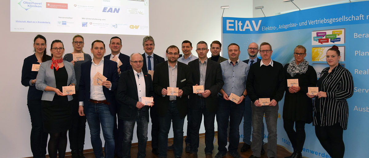 Frank Heidrich, Elektroingenieur und Geschäftsführer der Firma EltAV mbH, begrüßte zahlreiche Vertreter aus Wirtschaft, Politik und Medien in seinen Geschäftsräumen zur Ausbildungsmesse ¿youlab¿, die am 12. Februar 2020 in Oranienburg stattfinden wird Frank Heidrich, Elektroingenieur und Geschäftsführer der Firma EltAV mbH, begrüßte zahlreiche Vertreter aus Wirtschaft, Politik und Medien in seinen Geschäftsräumen zur Ausbildungsmesse ¿youlab¿, die am 12. Februar 2020 in Oranienburg stattfinden wird