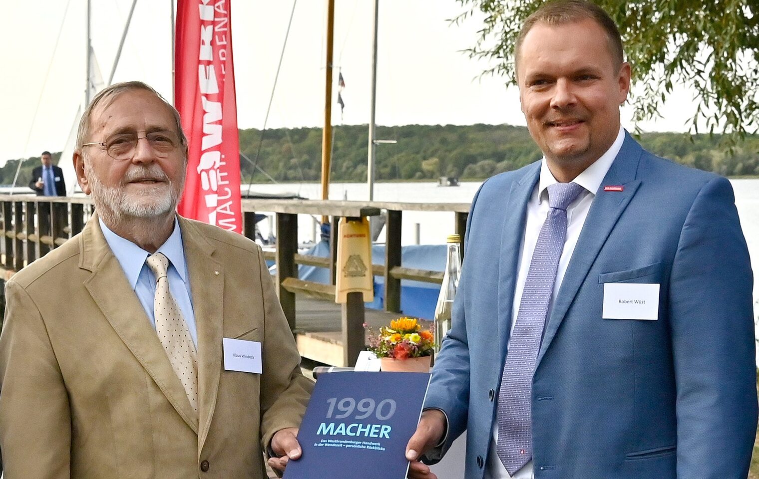 Jung und Alt: Kammerpräsident Robert Wüst (r.) und Ehrenpräsident Klaus Windeck Jung und Alt: Kammerpräsident Robert Wüst (r.) und Ehrenpräsident Klaus Windeck