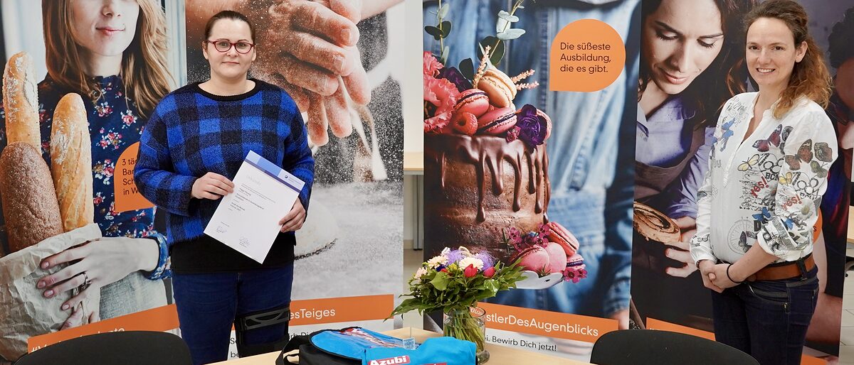 Azubi des Monats Peggy Plaswig lernt in der Bäckerei Exner Azubi des Monats Peggy Plaswig lernt in der Bäckerei Exner