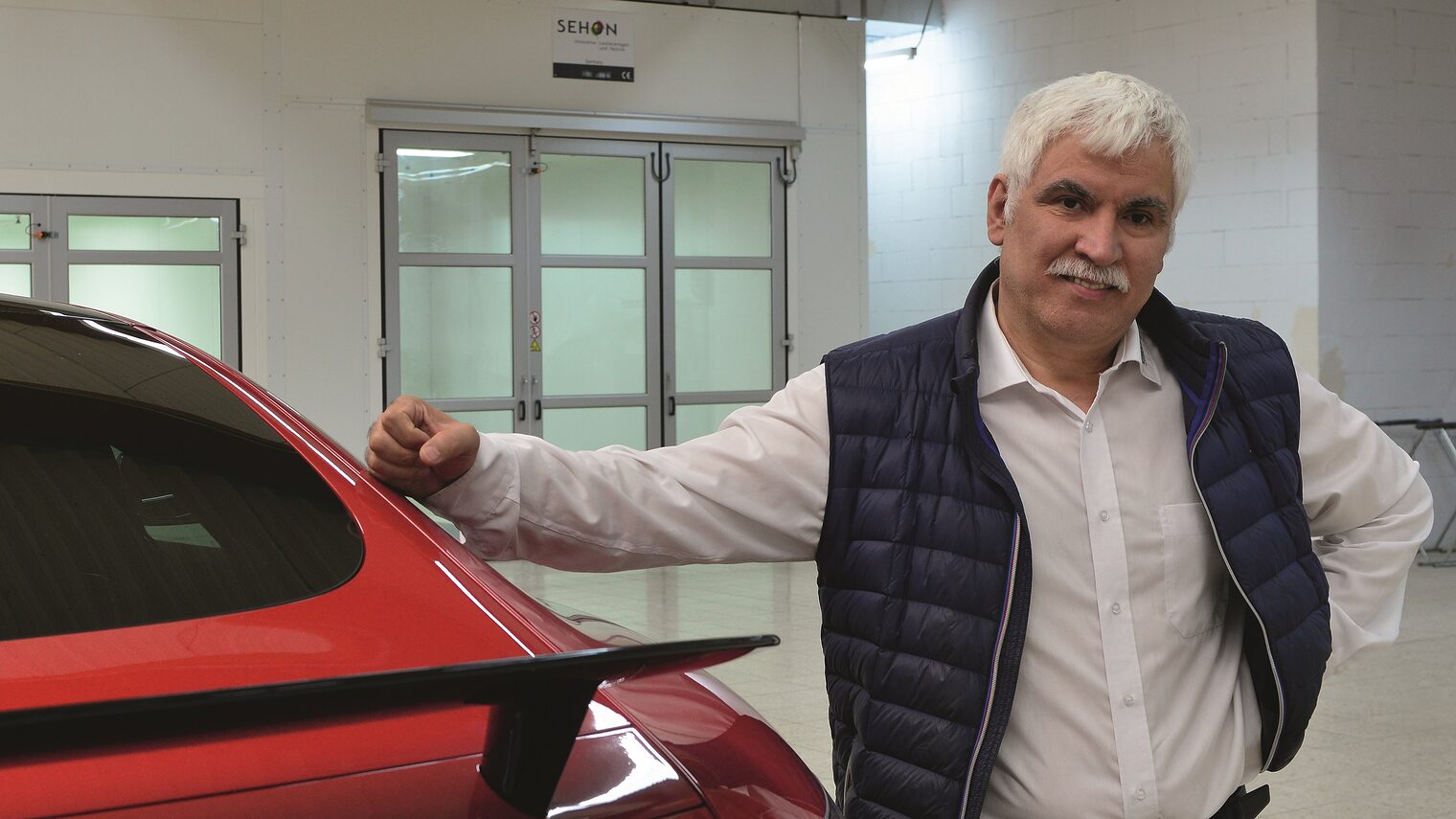 Hasan Hüseyin Eren vom Autozentrum EHH GmbH, Ludwigsfelde