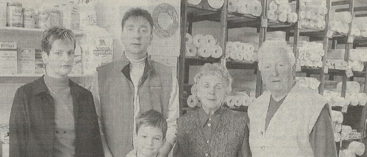 Malermeister Jürgen Genz und Familie 20 Jahre nach der Wende Malermeister Jürgen Genz und Familie 20 Jahre nach der Wende