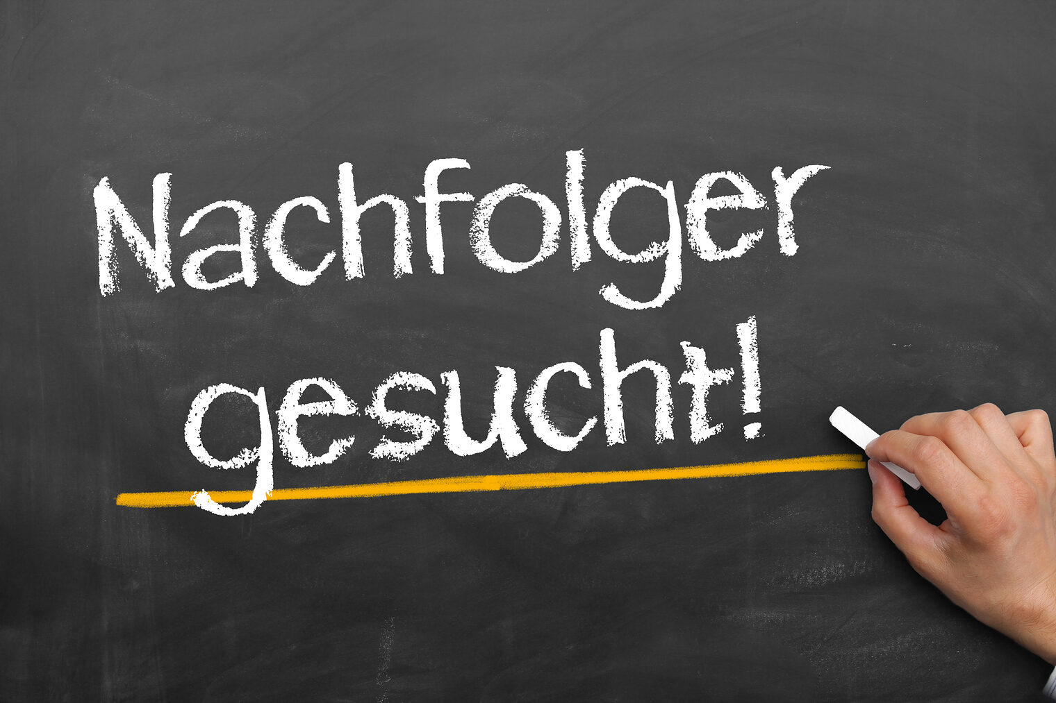 nachfolger, suche, mangel, ärtzemangel, arzt, altenpflege, handwerk, lamdarzt, krankenpflege, medizin, pflege, praxis, übernahme, suchen, zukunft, firma, geschäft, nachfolge, wort, begriff, text, tafel, schultafel, blackboard, hand, hintergrund, kreidetafel