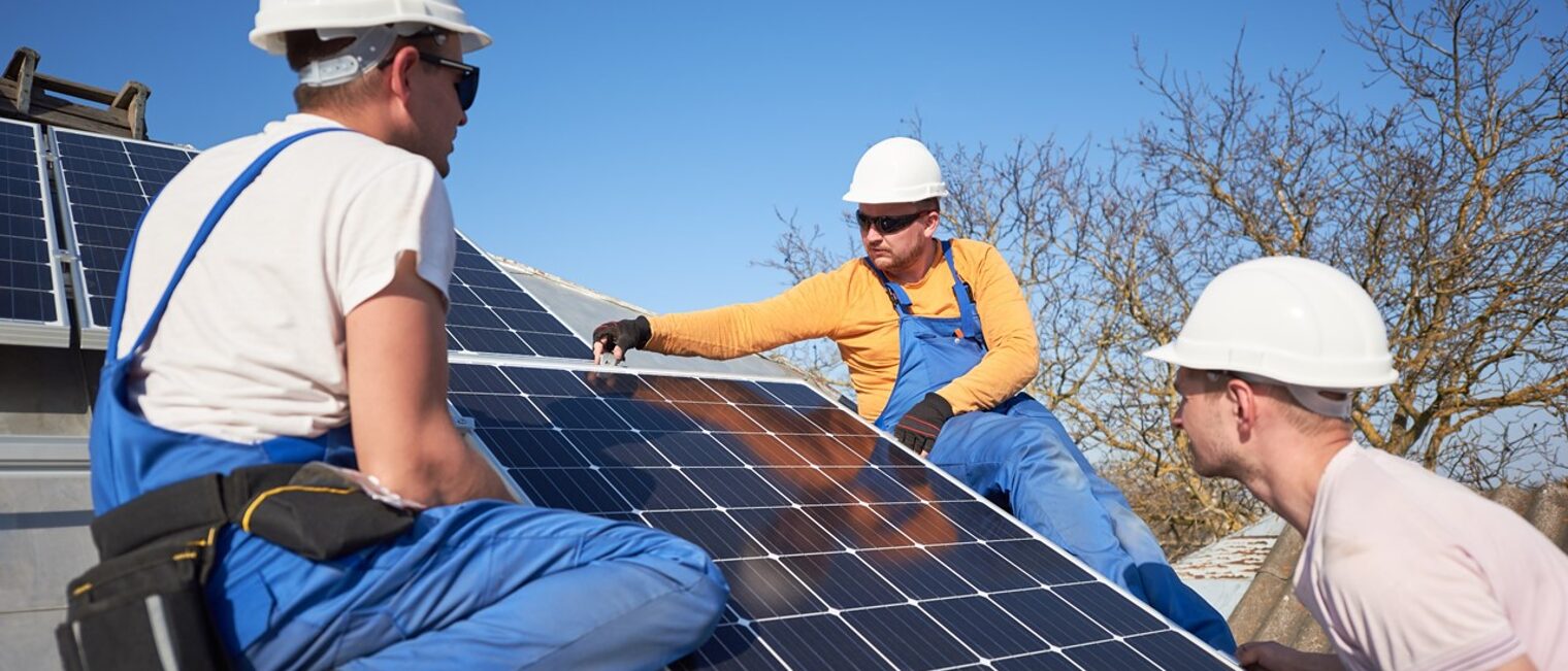 Solar_AdobeStock_363554128