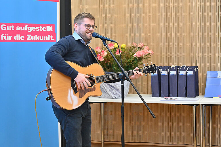 musikalische Begleitung durch Eric Zobel